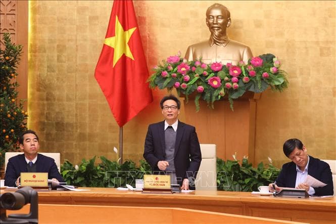 Phó Thủ tướng Vũ Đức Đam đề nghị rút giấy phép kinh doanh các cửa hàng, hiệu thuốc tăng giá khẩu trang, thiết bị y tế