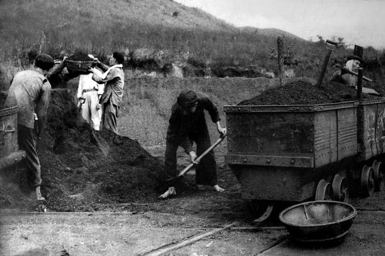 “Đông Dương thuộc Pháp” trước và sau ngày thành lập Đảng