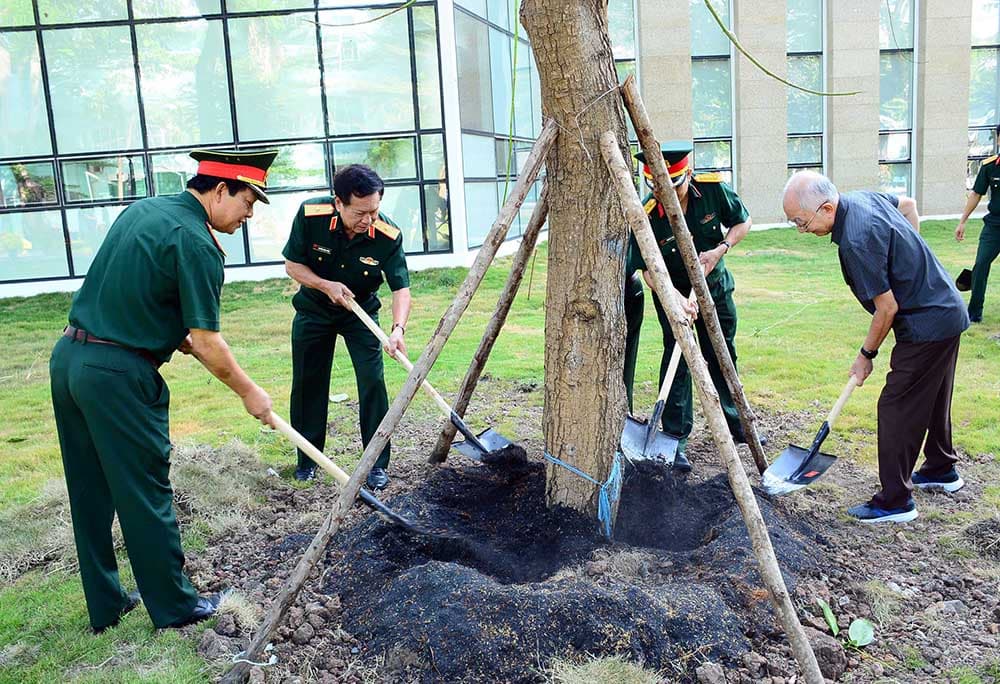 Bệnh viện Quân y 175 tổ chức Lễ phát động “Tết trồng cây đời đời nhớ ơn Bác Hồ”