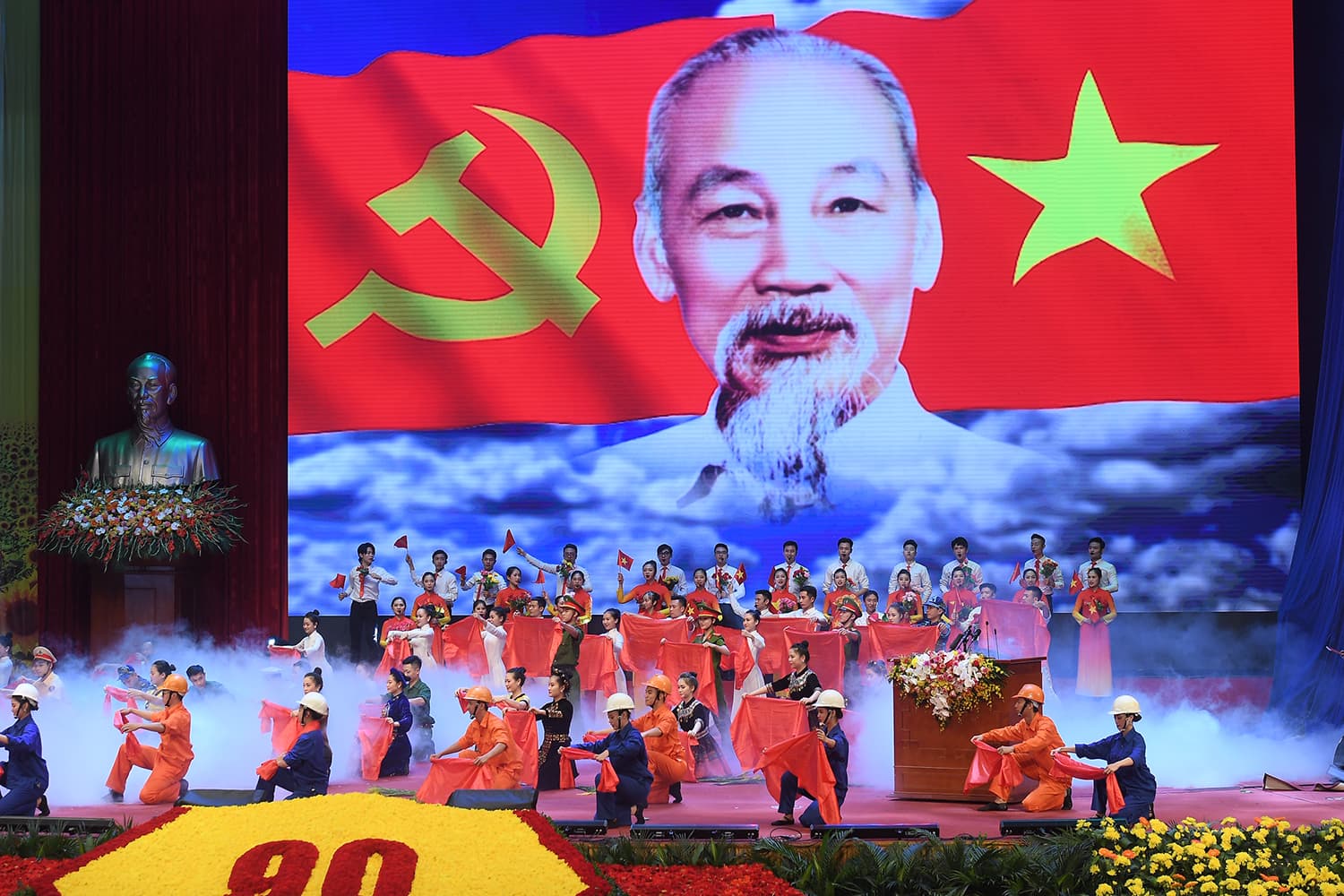 GIỮ VỮNG NIỀM TIN SON SẮT