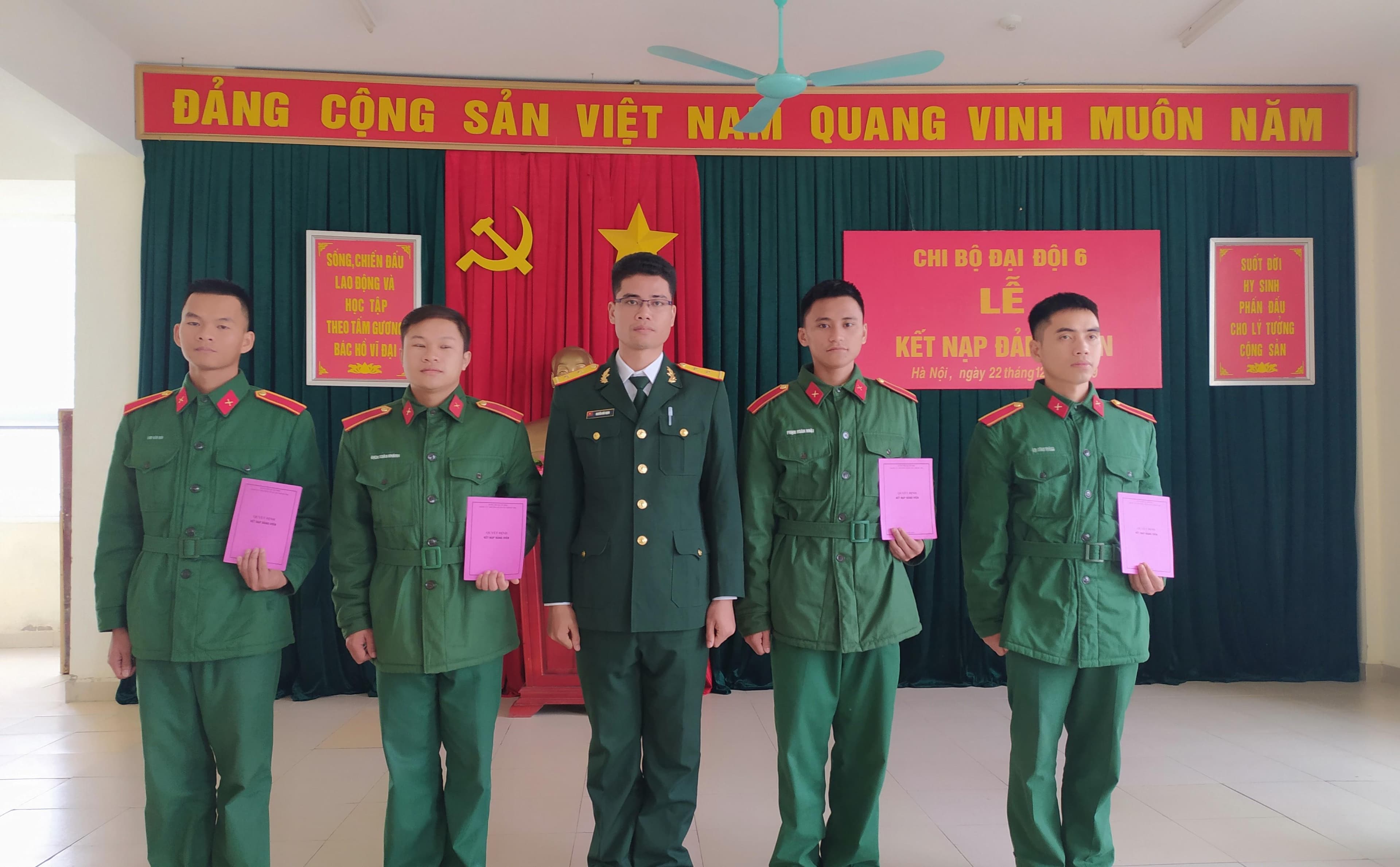 Khi học viên-đảng viên gương mẫu