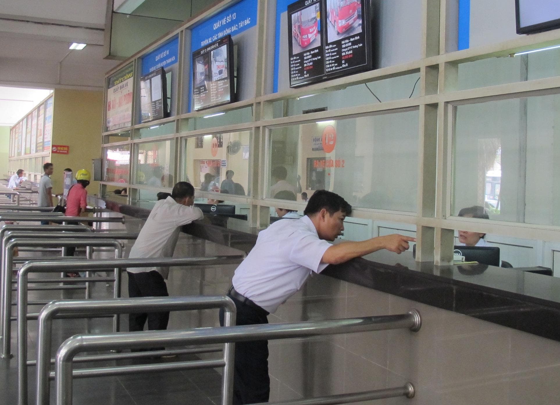 Hạn chế "xe dù", "bến cóc" bằng giải pháp công nghệ