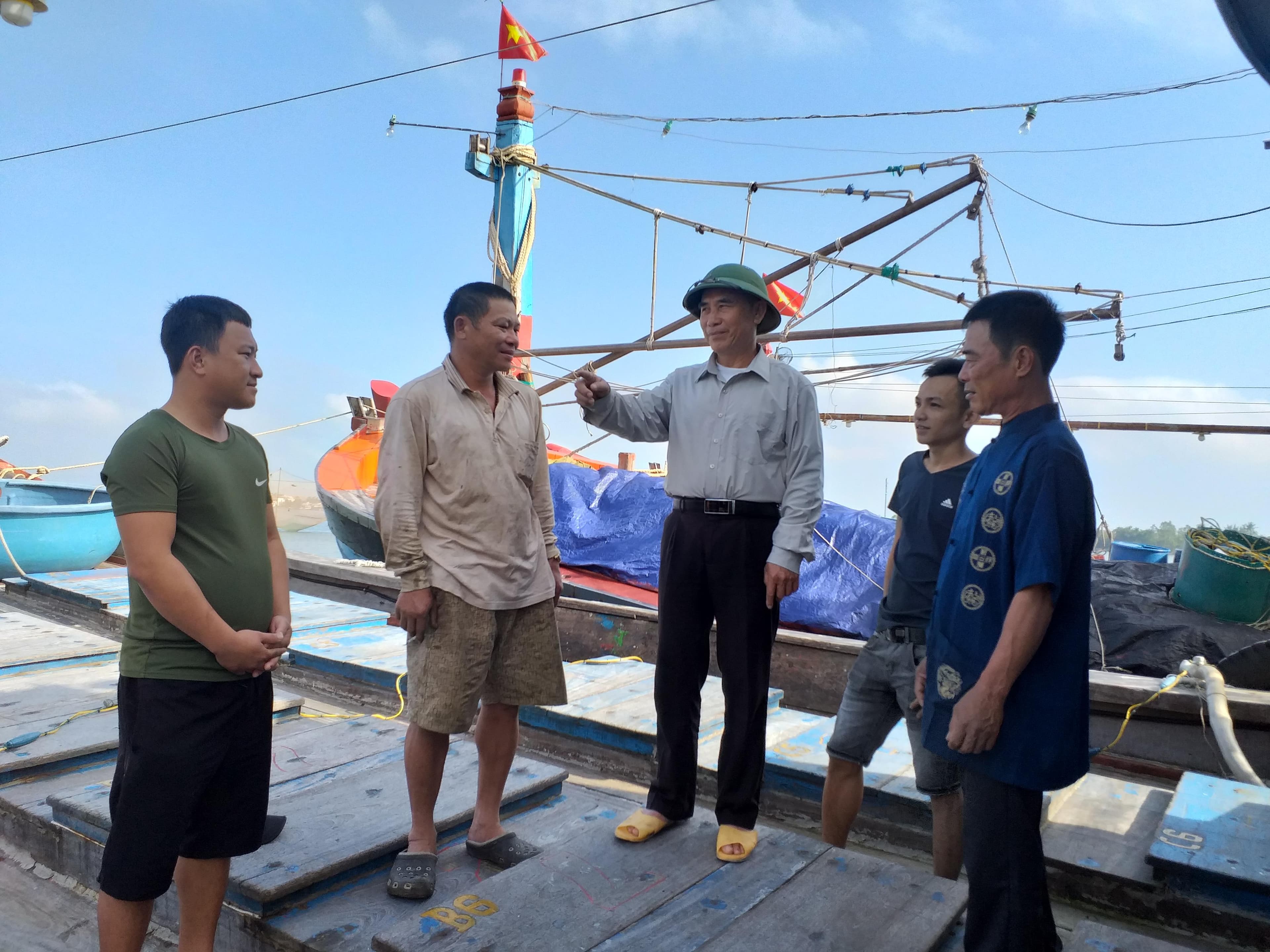 “Trưởng bản” nơi cửa biển