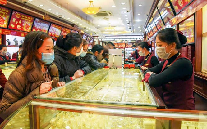 Giá vàng tuần qua: Tăng theo dịch Covid-19