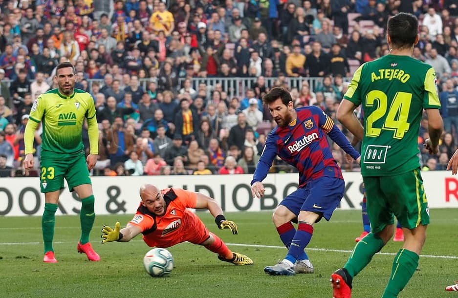 Vòng 25 La Liga: Messi tỏa sáng, Barca thắng dễ Eibar