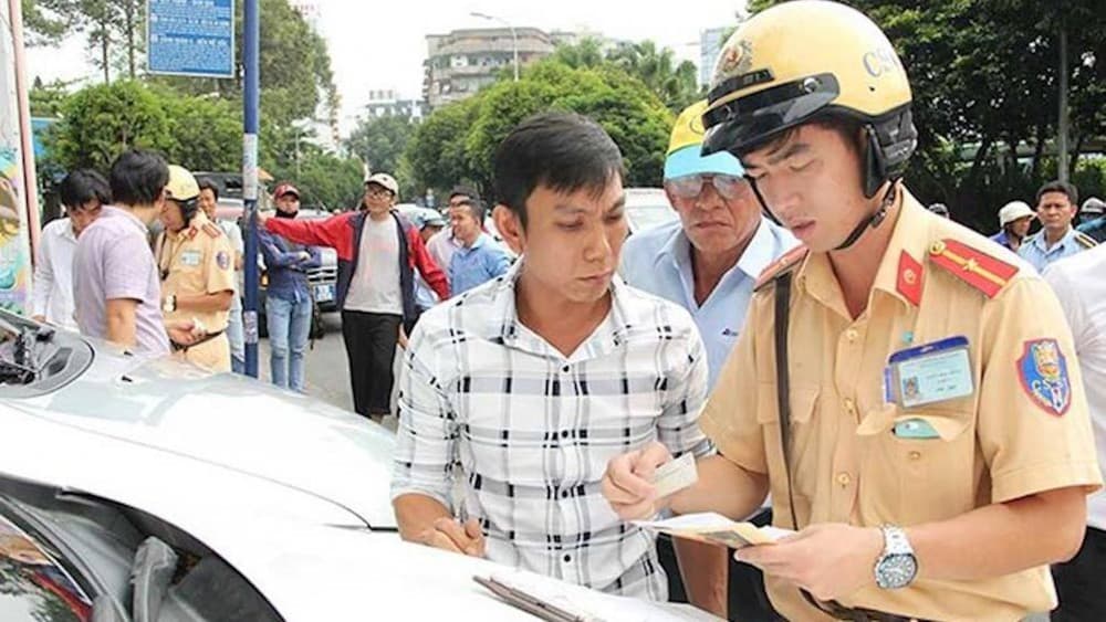 Khai báo gian dối về giấy phép lái xe sẽ bị xử phạt nặng