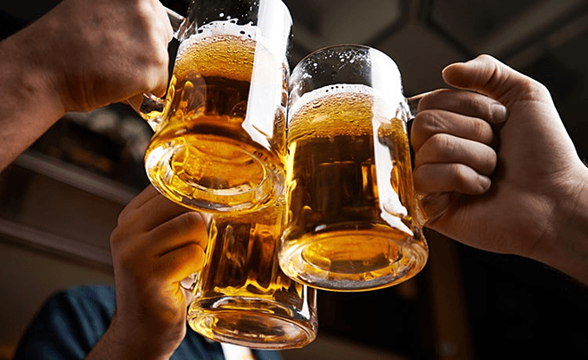 NGHỆ SĨ NOI GƯƠNG TRƯỚC CÔNG CHÚNG