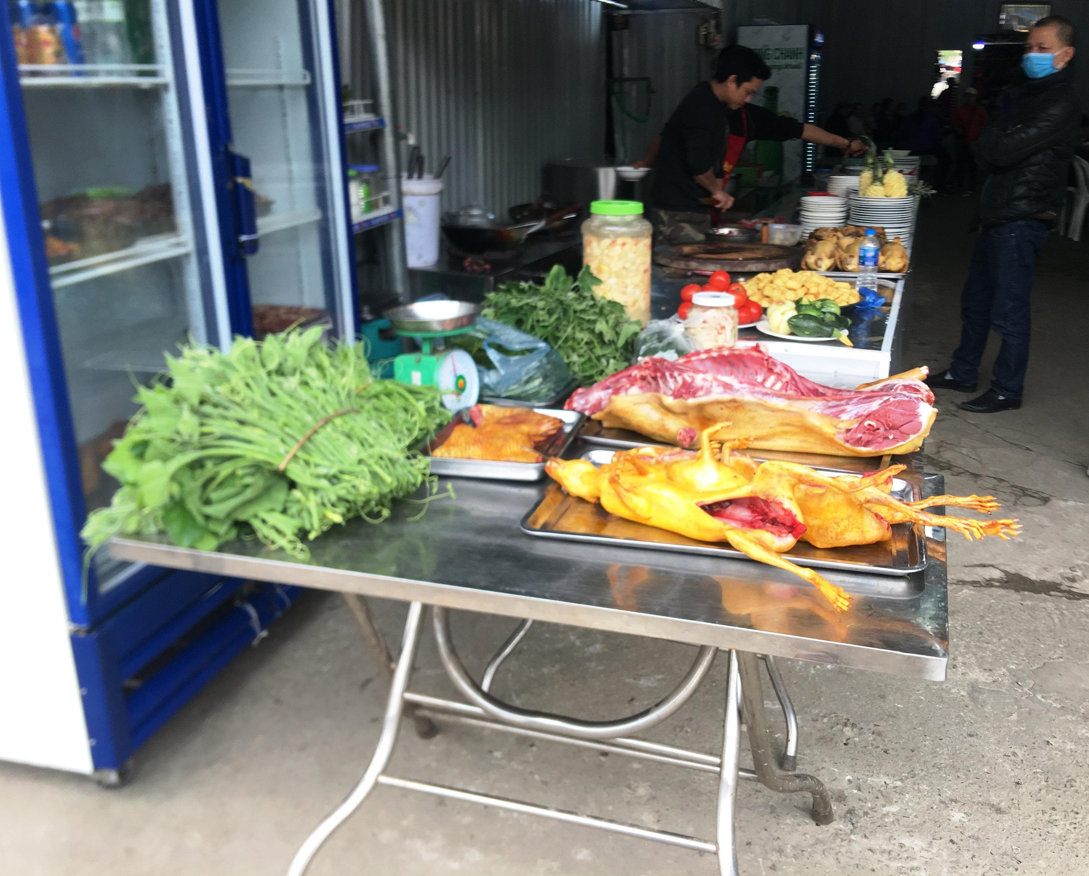 Những điều chưa đẹp tại chùa Hương