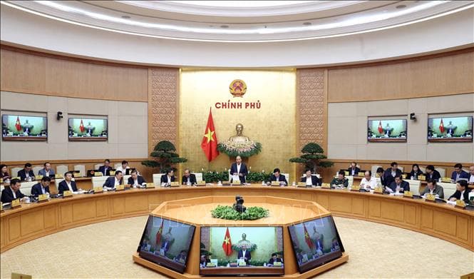 CẤP BÁCH GỠ KHÓ SẢN XUẤT, KINH DOANH