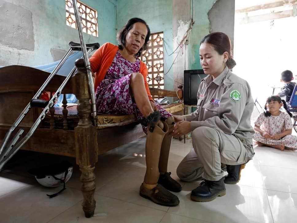 Những cô gái rà phá bom, mìn Việt Nam