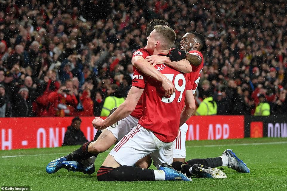 Man Utd đánh bại Man City