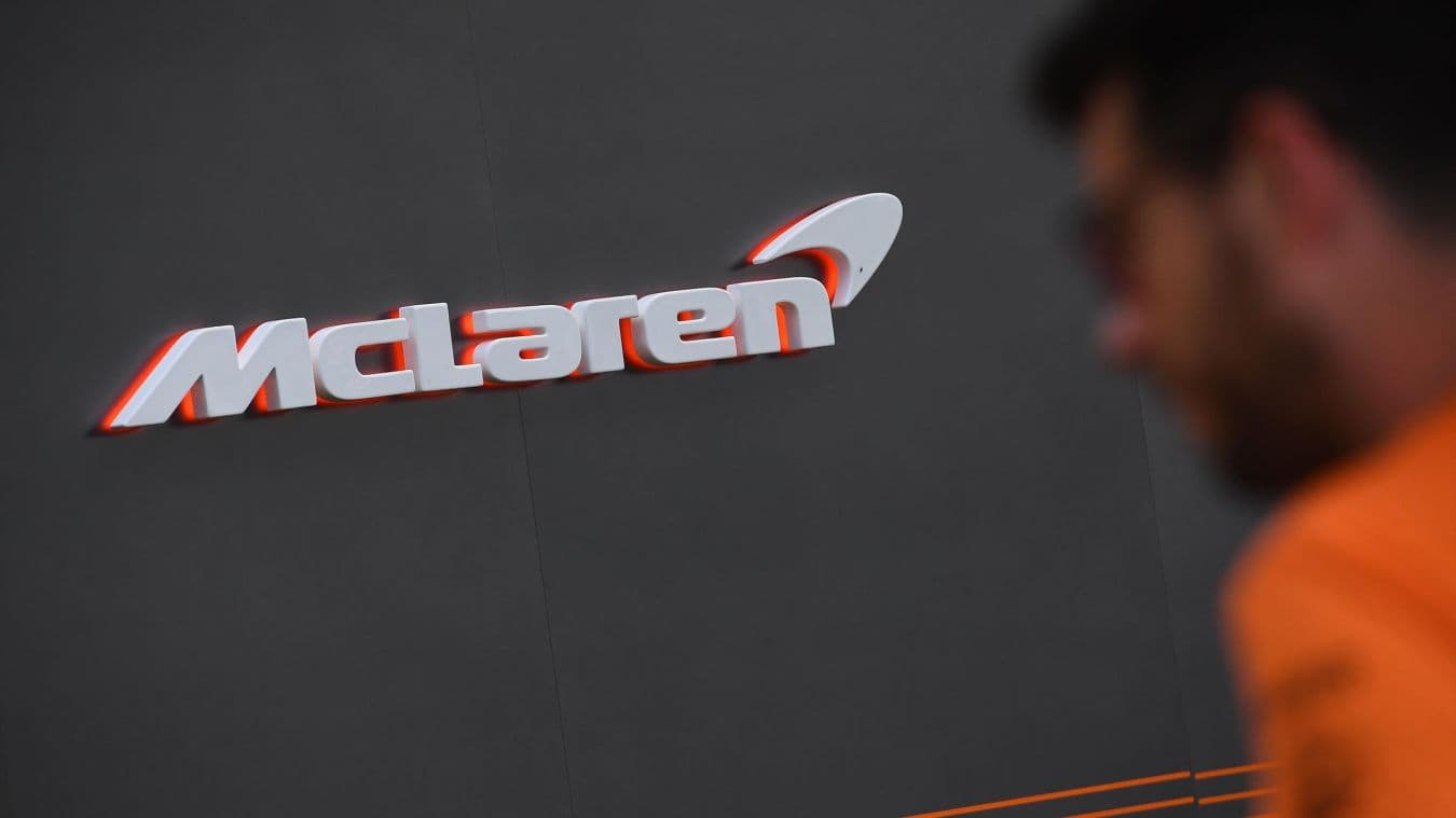 Chặng đua F1 ở Australia “chao đảo” khi đội đua McLaren rút do Covid-19
