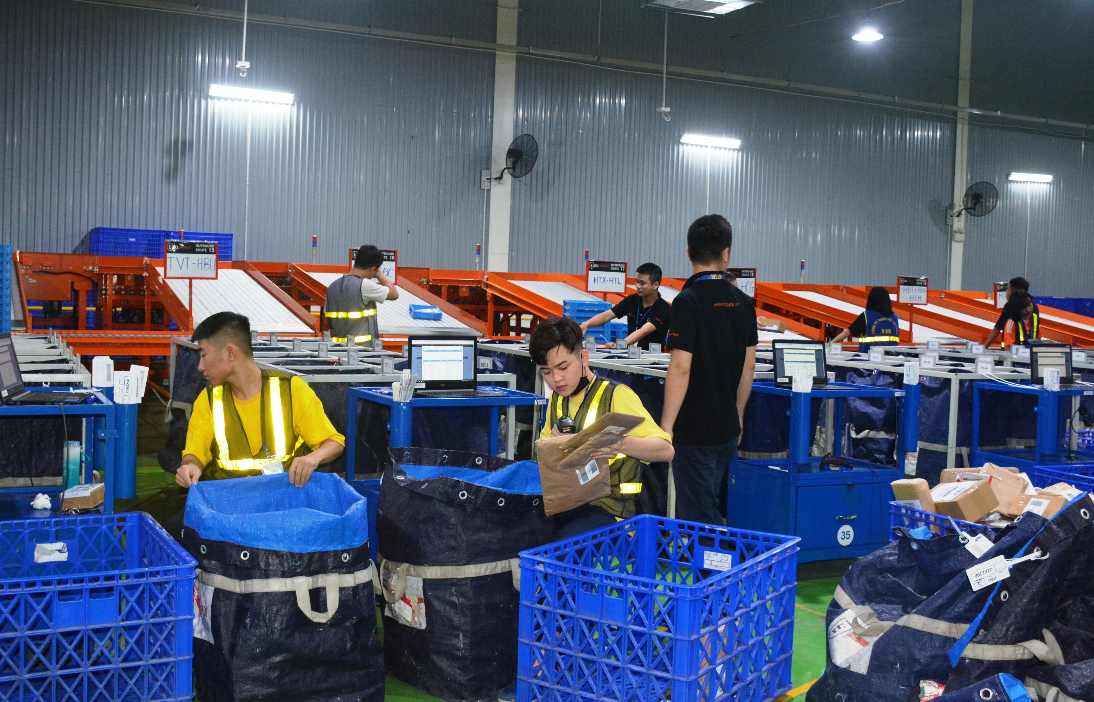 "Đi chợ" online thời dịch Covid-19