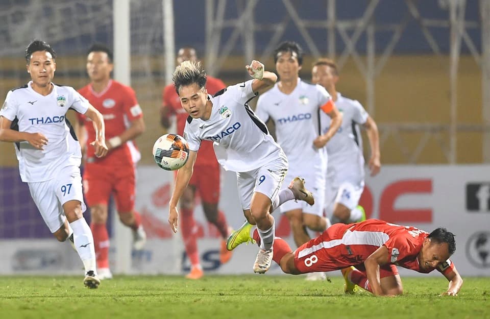 Viettel FC và Hoàng Anh Gia Lai chia điểm với màn rượt đuổi tỉ số nghẹt thở