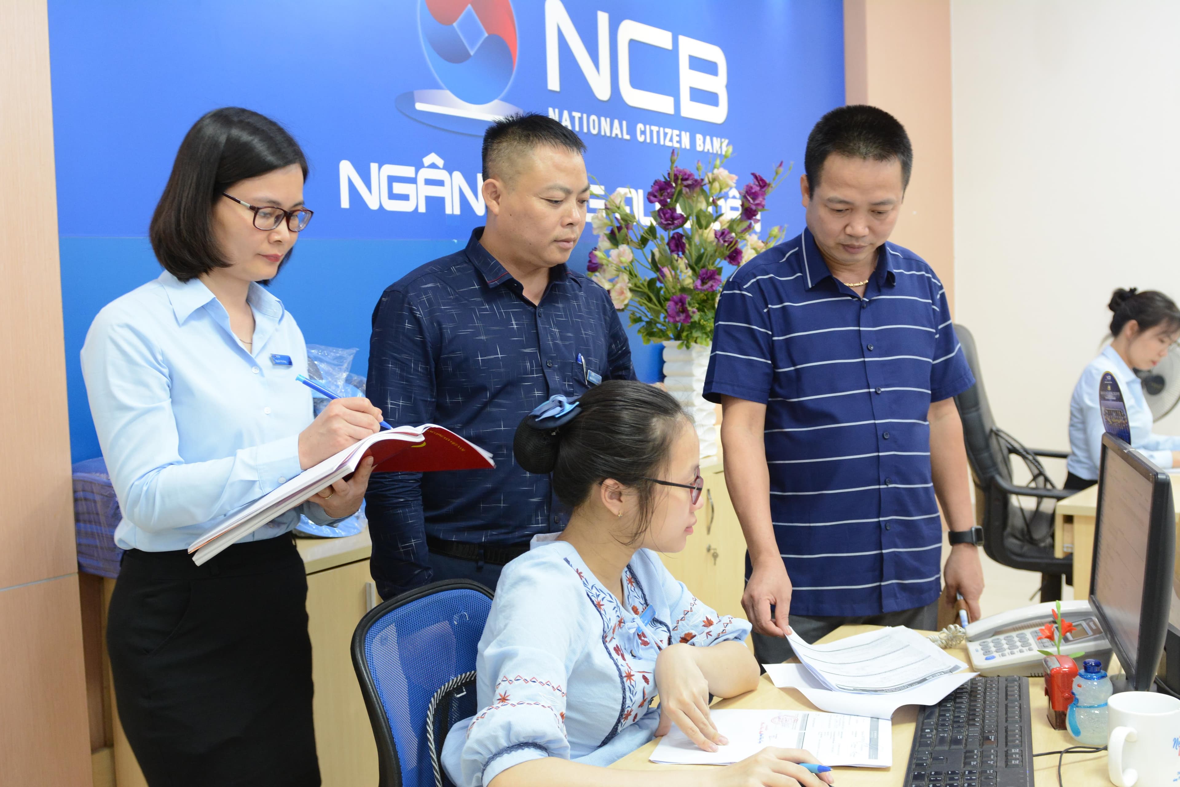Ứng dụng công nghệ nâng cao chất lượng sinh hoạt đảng
