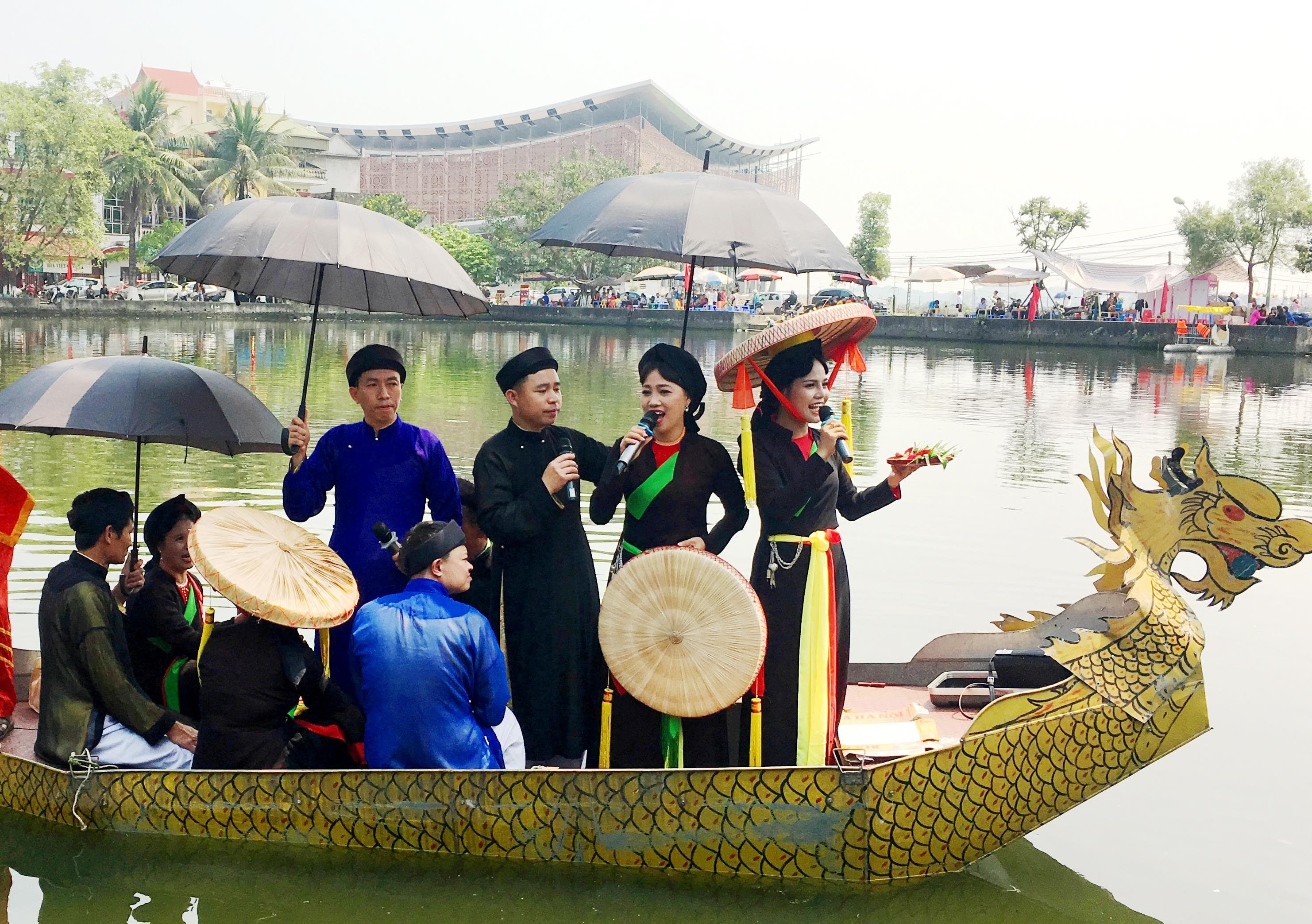 Tuổi xuân nồng nàn với câu quan họ