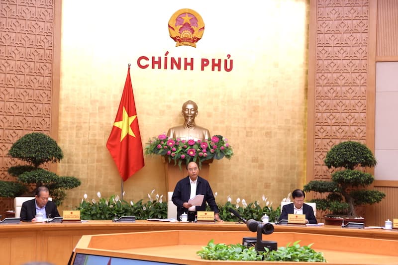 “Đi từng ngõ, gõ từng nhà, loa tận nơi” để nắm bắt tình hình dịch bệnh