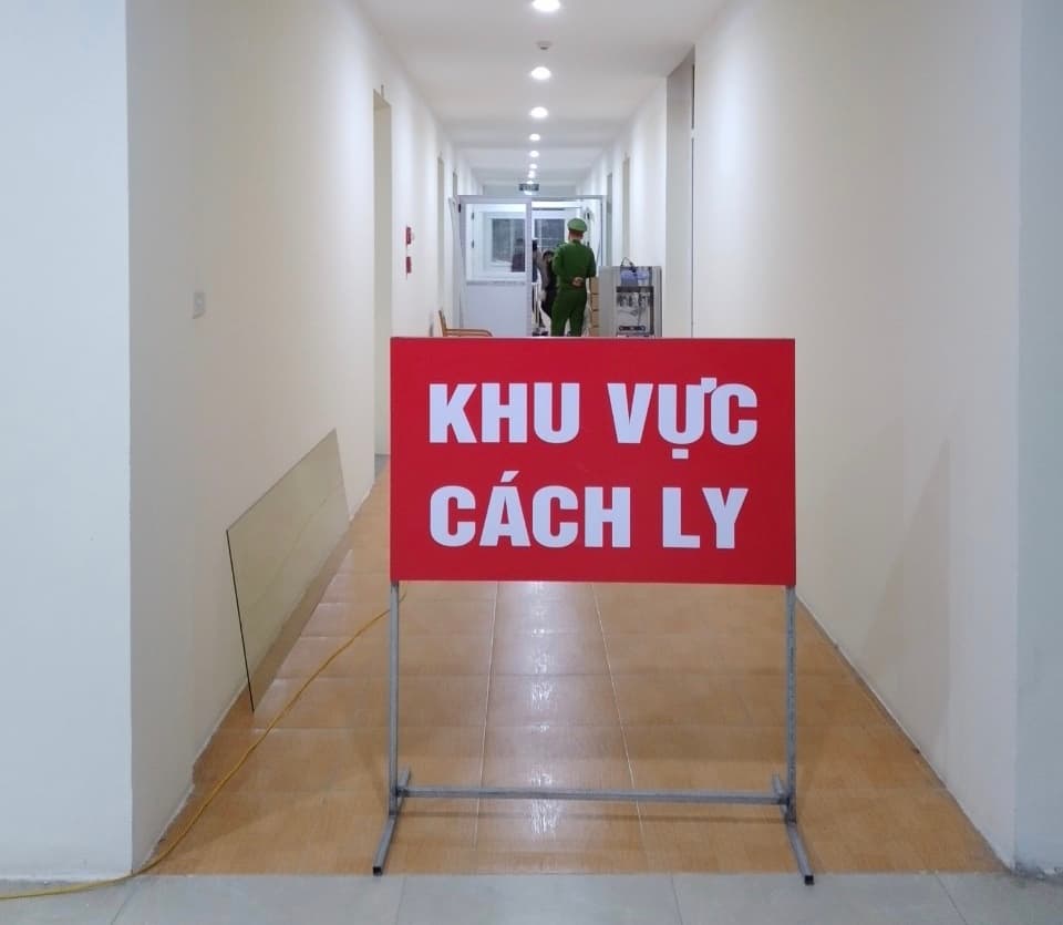 Việt Nam ghi nhận thêm 4 ca dương tính với Covid-19