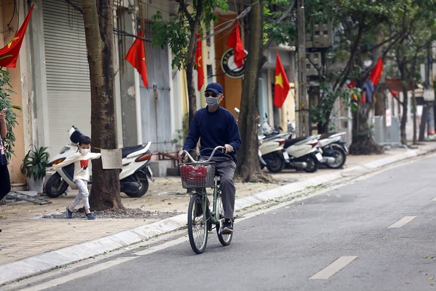 Thủ đô Hà Nội có mưa vài nơi, trưa chiều trời nắng