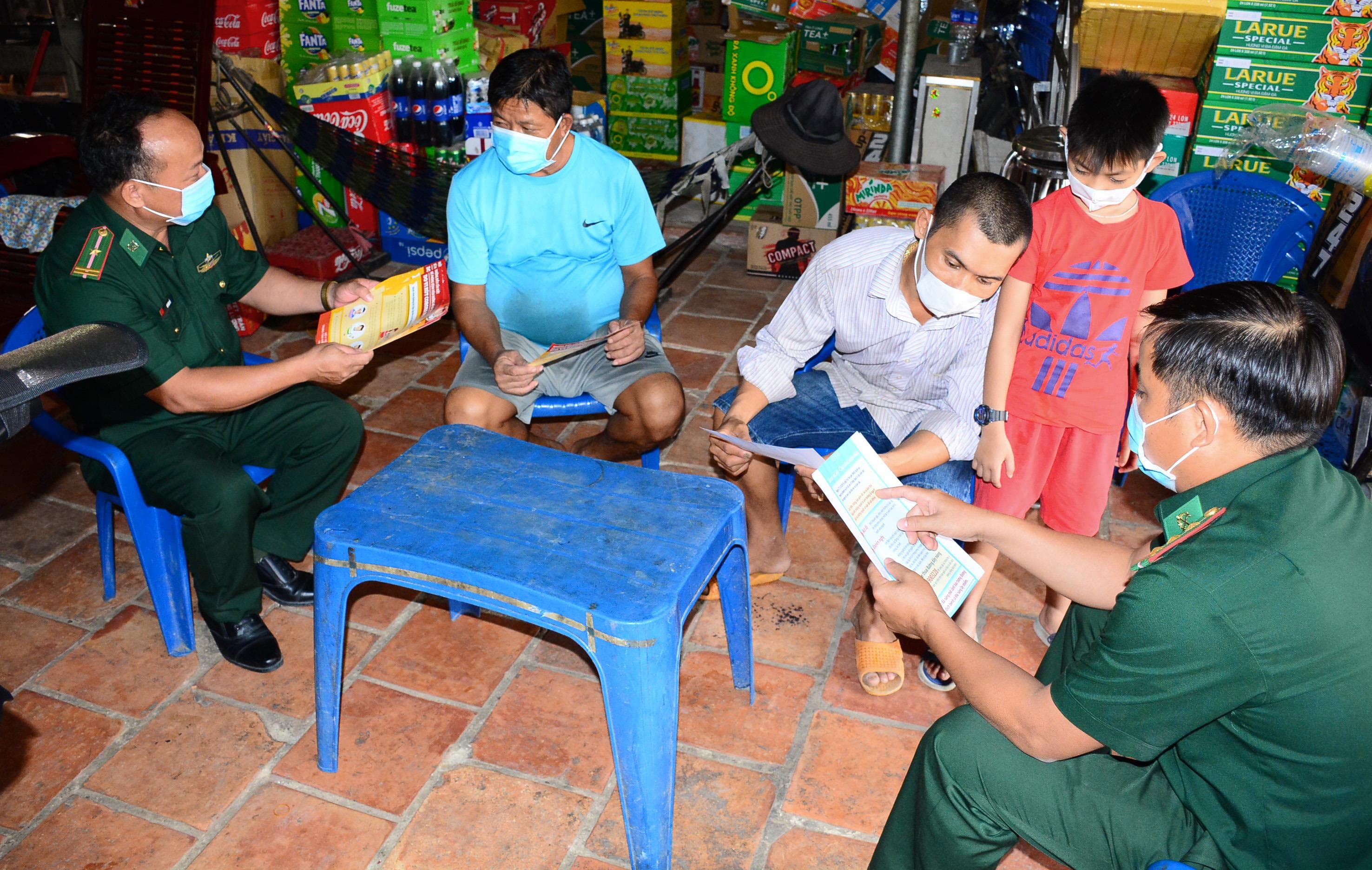 Xây "lá chắn" liên hoàn ngăn dịch