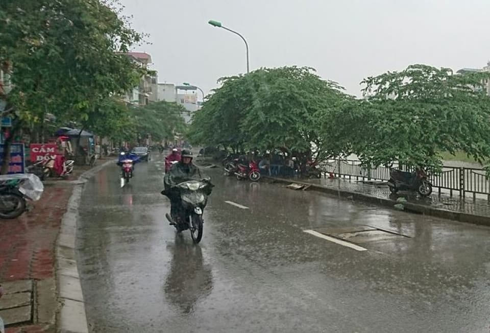 Bắc Bộ có mưa dông rải rác