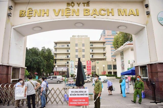 Thêm 8 ca nhiễm Covid-19 liên quan đến Bệnh viện Bạch Mai