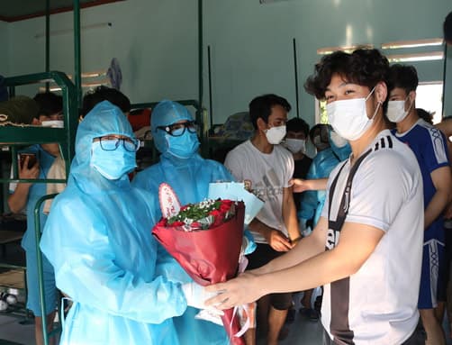 Những “chiến binh” trong khu cách ly