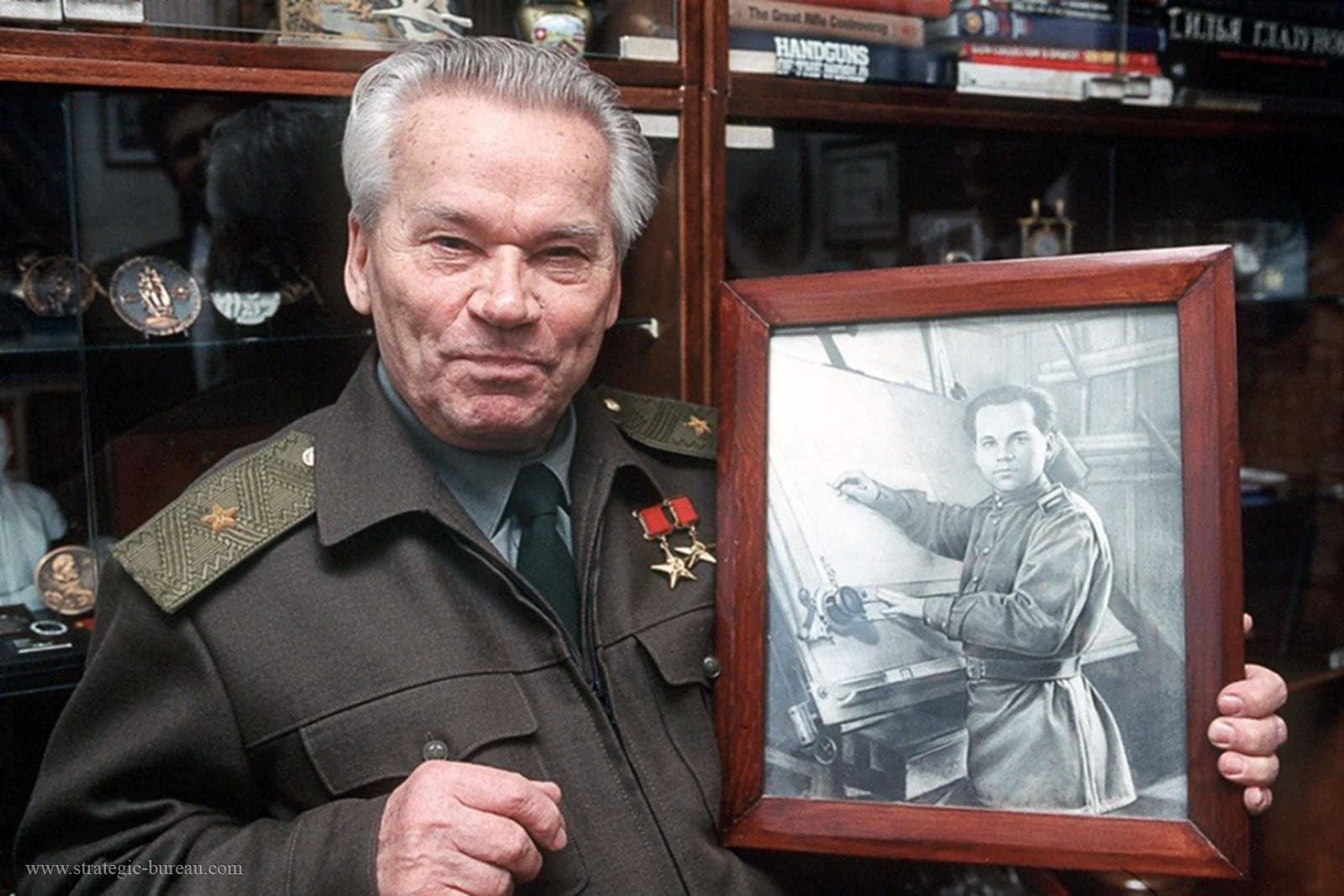 Vũ khí đầu tiên của nhà thiết kế súng huyền thoại Mikhail Kalashnikov