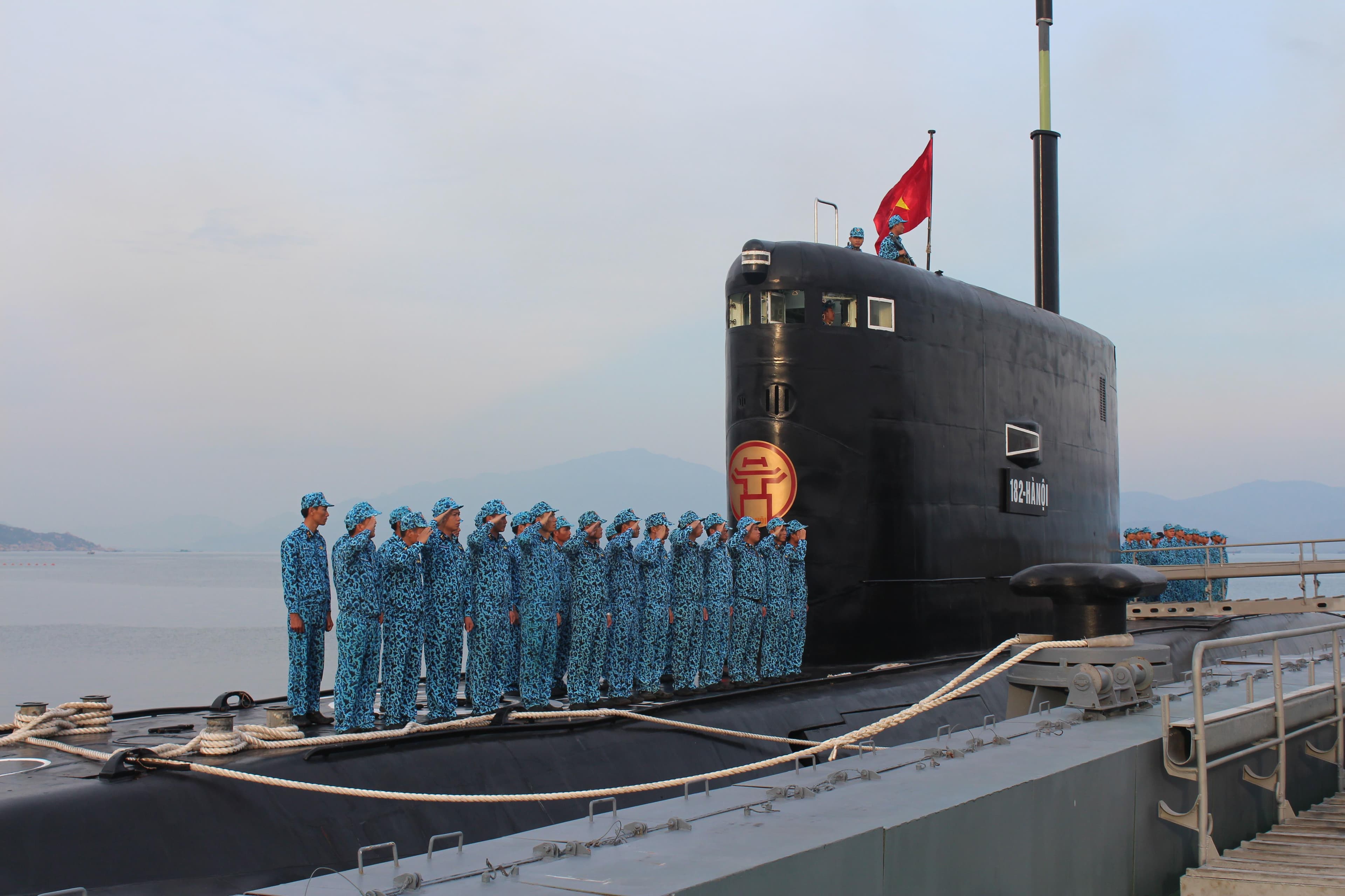 "Anh cả" của con tàu mang tên Thủ đô