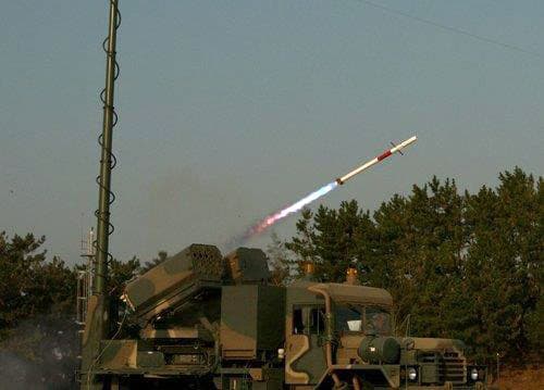 Hàn Quốc “rộng cửa” xuất khẩu rocket dẫn đường cho quân đội Mỹ