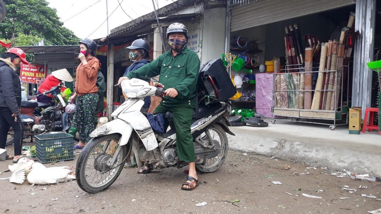 Cựu chiến binh dùng tiền tiết kiệm để tuyên truyền phòng dịch Covid-19