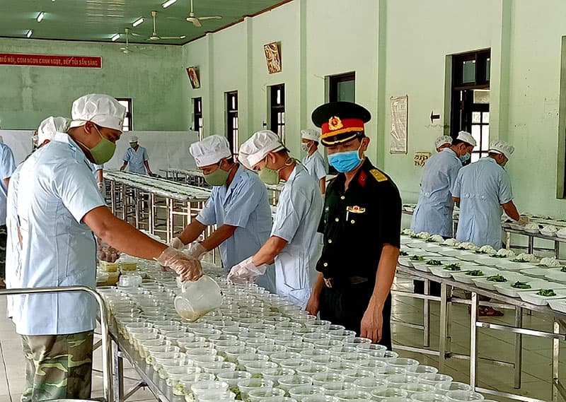 Chăm lo chu đáo như đối với người thân trong gia đình