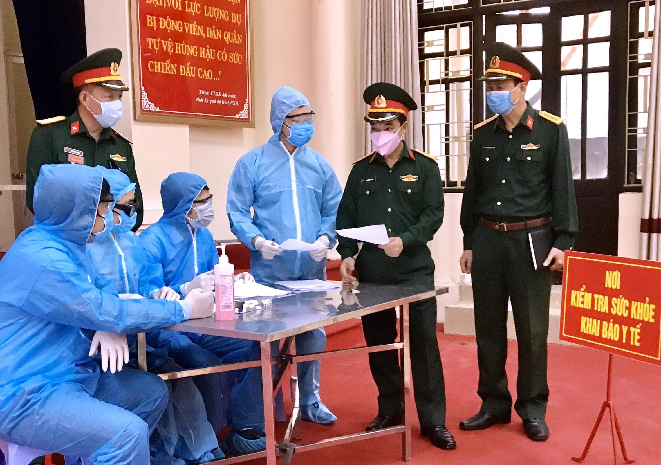 Bài 1: Cuộc "sát hạch" lớn