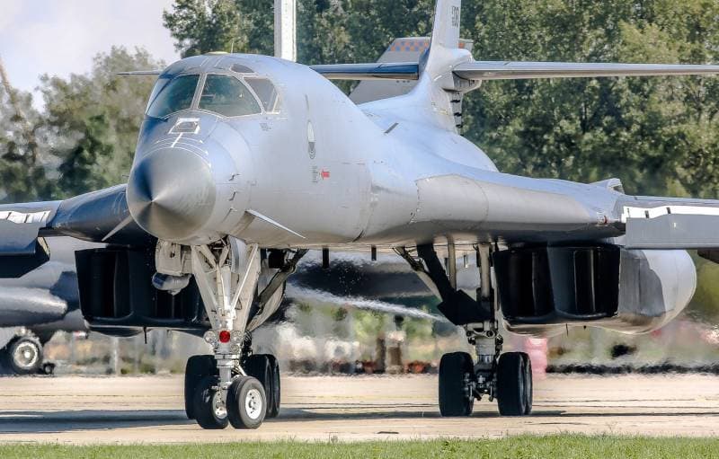 B-1B Lancer – Bệ phóng tương lai của vũ khí siêu vượt âm của Mỹ