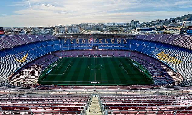 Barcelona sắp bán quyền đặt tên mới cho sân Nou Camp