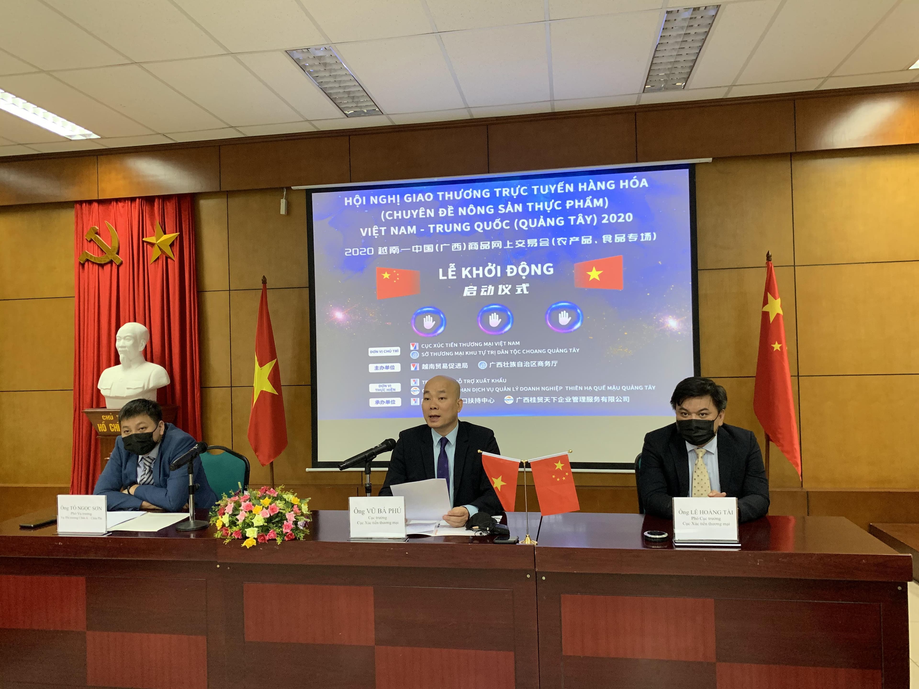 Hỗ trợ doanh nghiệp Việt Nam xúc tiến xuất khẩu trực tuyến nông sản, thực phẩm sang Trung Quốc