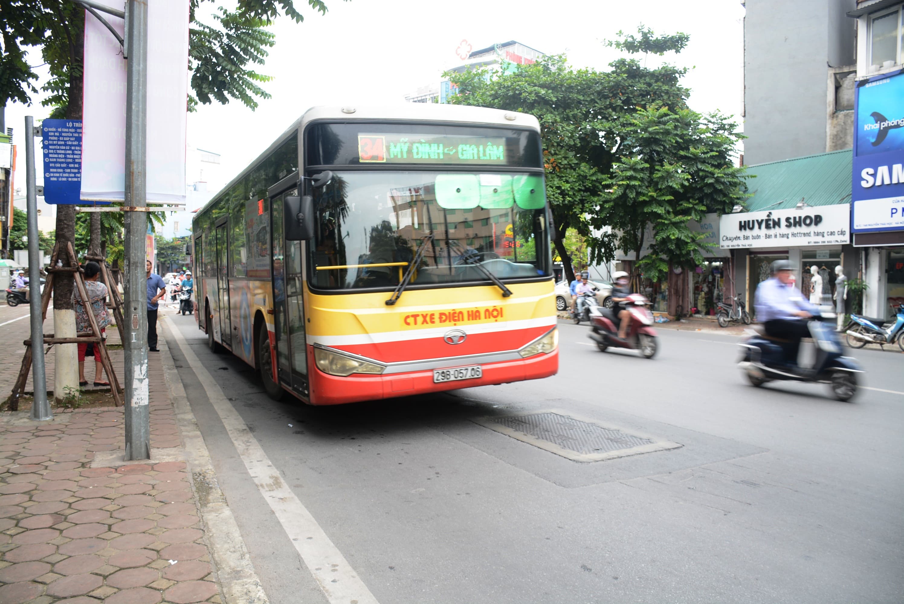 Các tuyến xe buýt tại Hà Nội hoạt động trở lại từ ngày 23-4