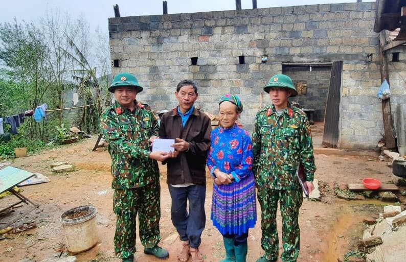 Quân khu 2: Hơn 1.000 cán bộ, chiến sĩ giúp nhân dân khắc phục hậu quả mưa lũ