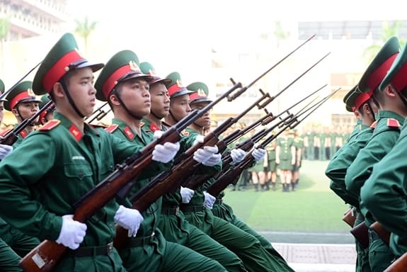 TUYỂN SINH QUÂN SỰ -  CHẤT LƯỢNG VÀ THUẬN LỢI