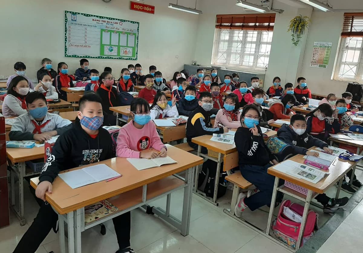 Hà Nội: Học sinh từ trung học cơ sở trở lên đi học từ ngày 4-5