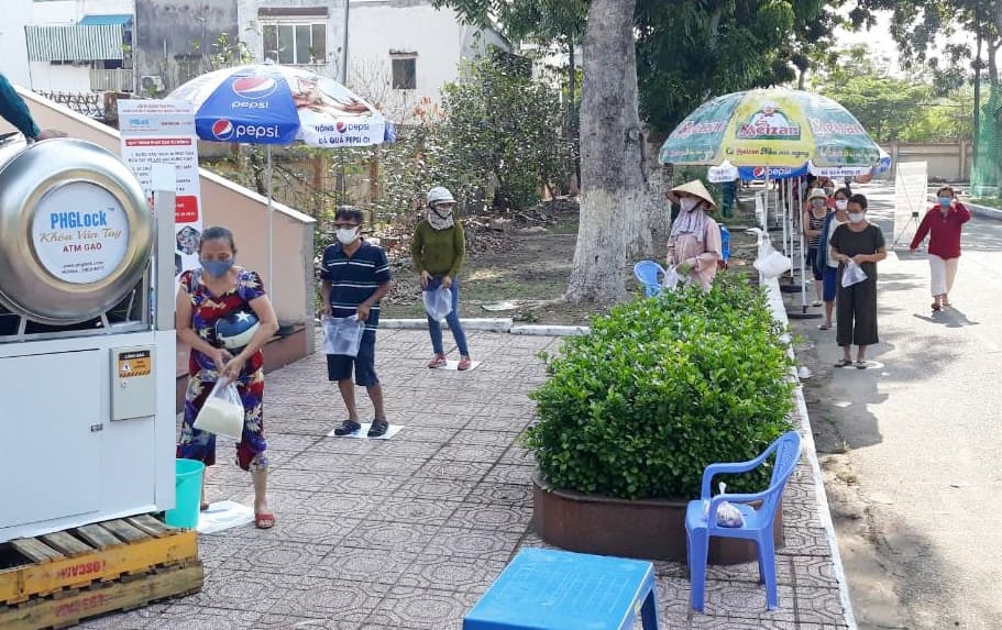 Cây "ATM gạo" của Bộ đội Cụ Hồ