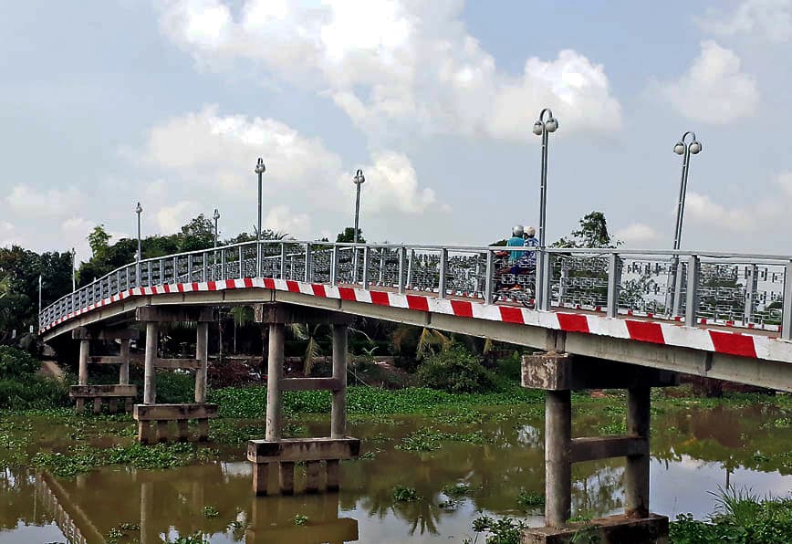 Khởi sắc trên những vùng quê anh hùng