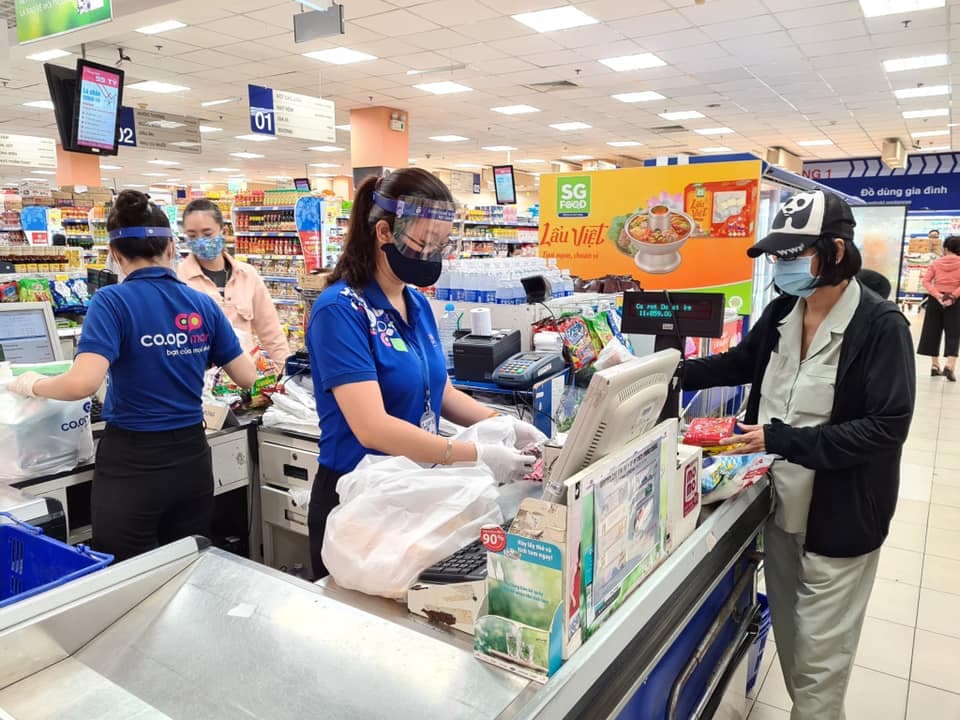 Doanh số hệ thống bán lẻ tại TP Hồ Chí Minh tăng cao trong dịp lễ