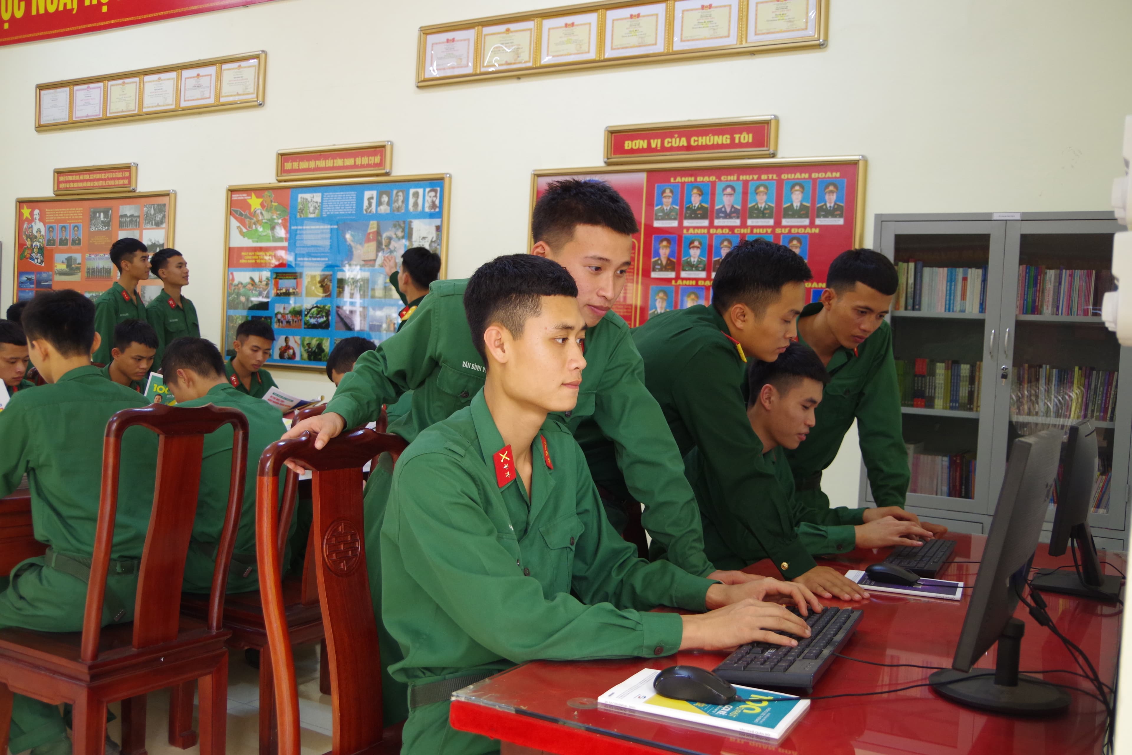 Để phòng Hồ Chí Minh luôn hấp dẫn bộ đội