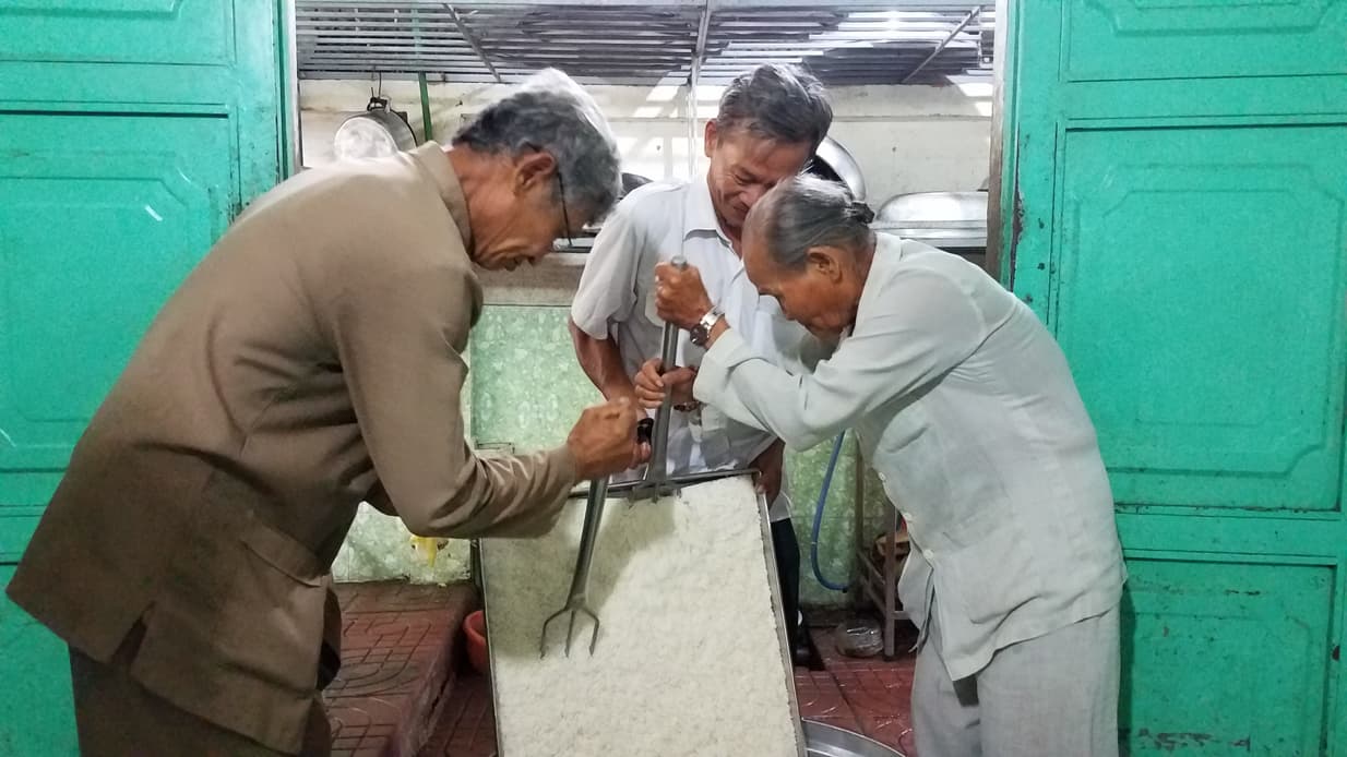 Điểm tựa cho bệnh nhân nghèo