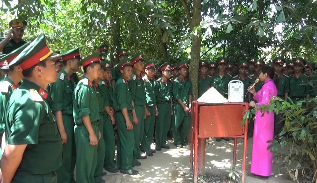Đa dạng hình thức học tập và làm theo gương Bác