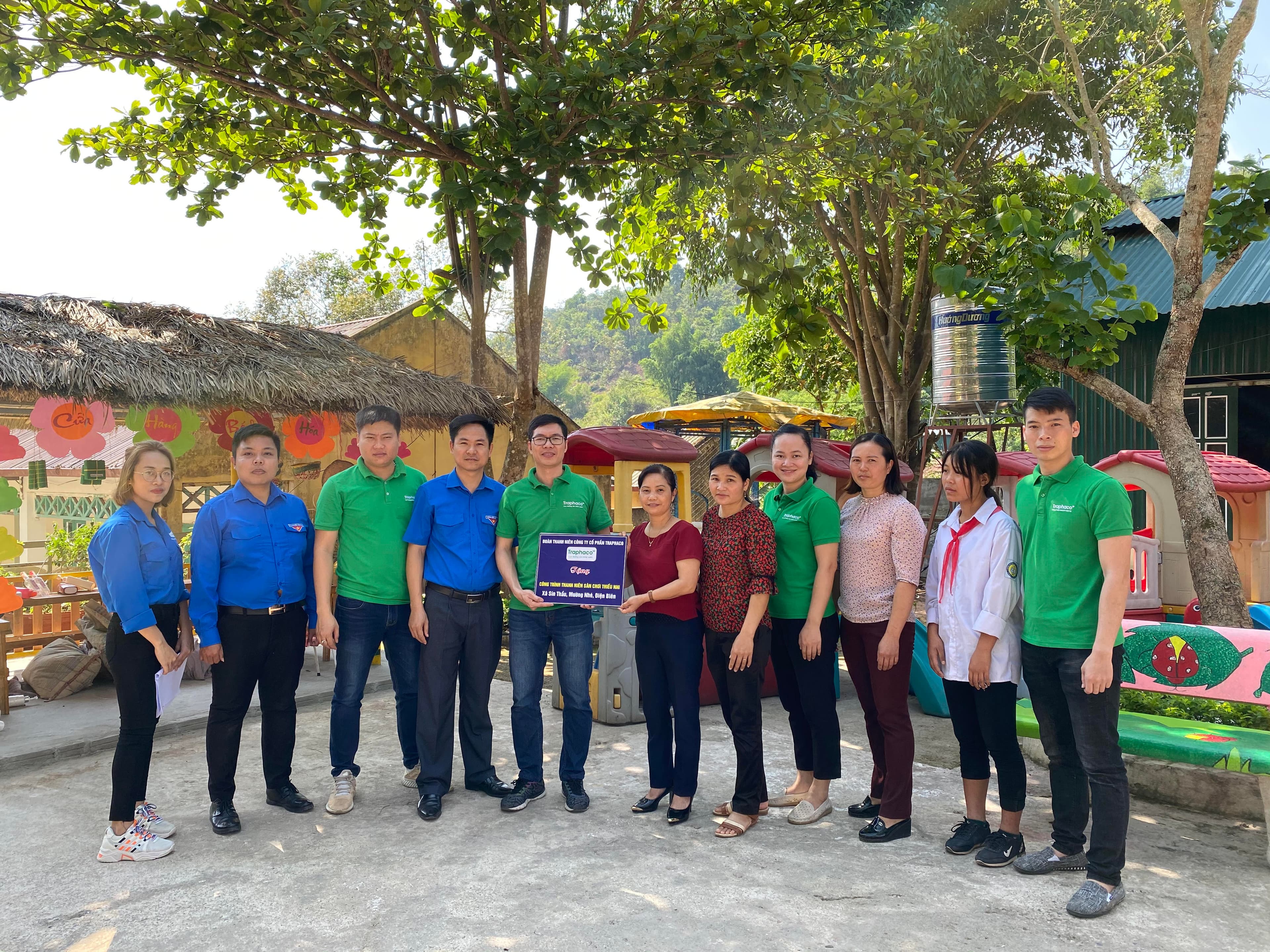 Chương trình tình nguyện “San sẻ yêu thương”