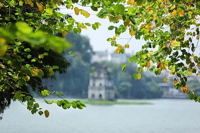 Bắc Bộ mưa dông, Trung Bộ có nắng nóng diện rộng