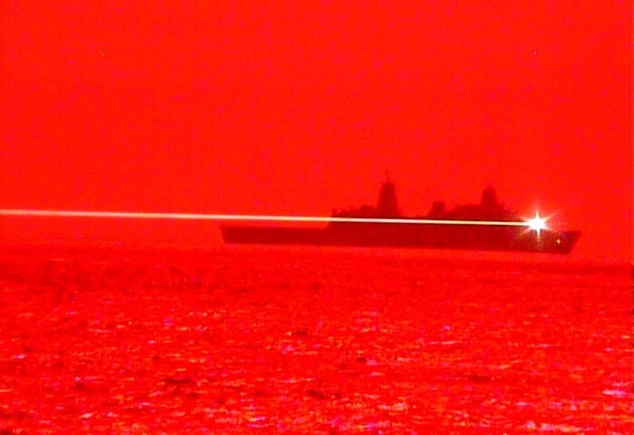 Hải quân Mỹ thử nghiệm vũ khí laser diệt UAV