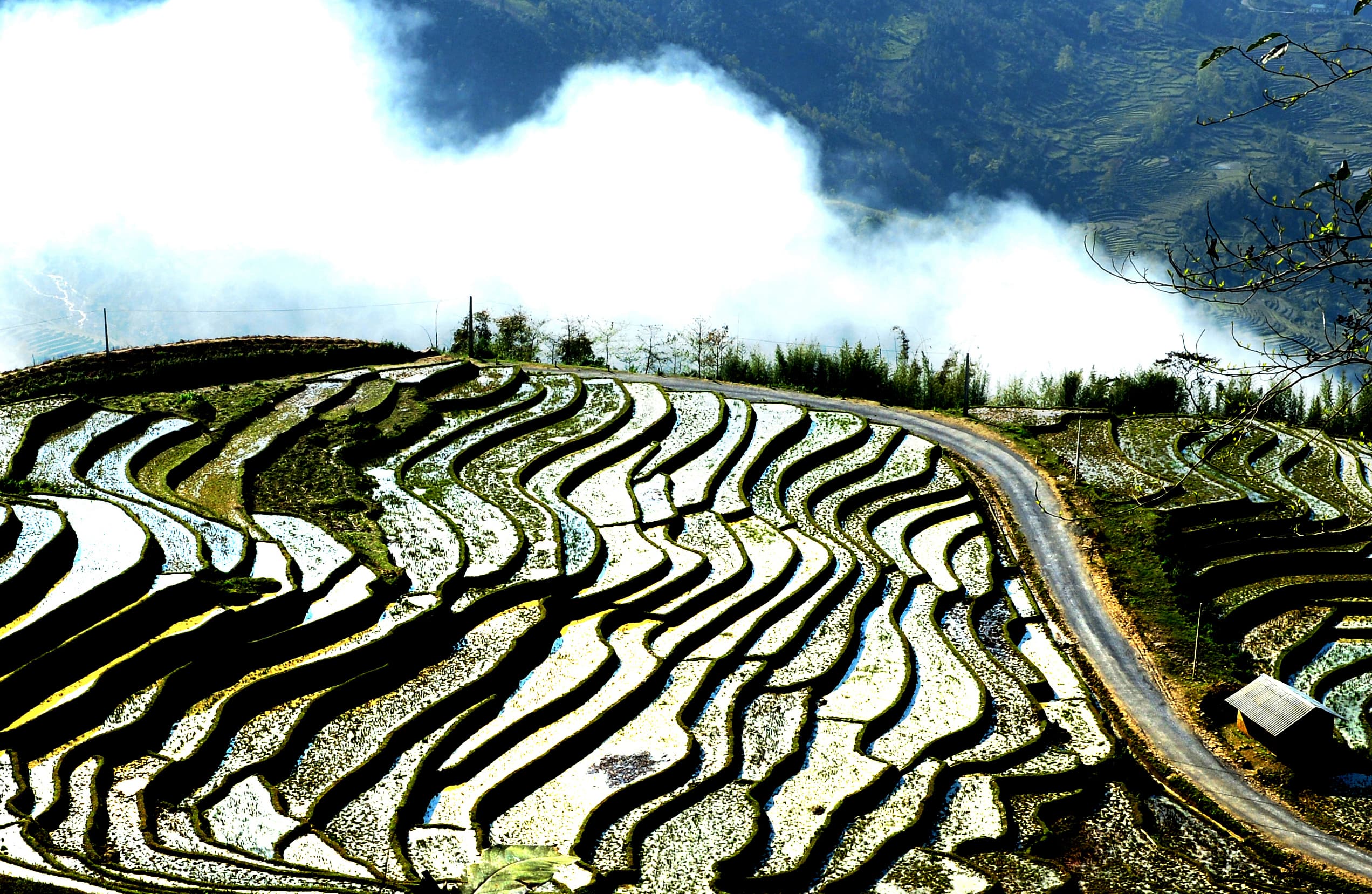 “Suối bậc thang" Bát Xát